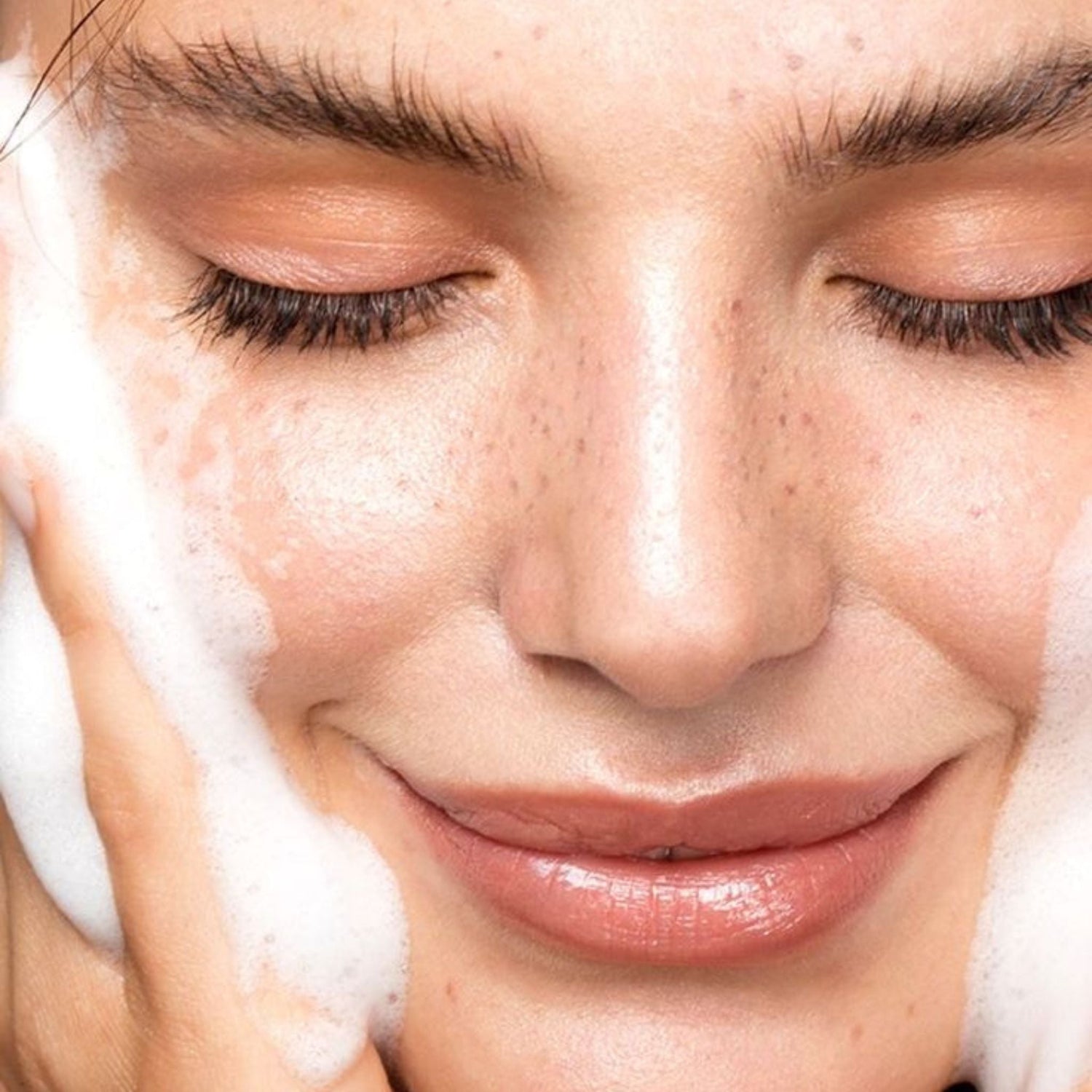 Natural Facial Cleansers | Refresh, Cleanse, and Glow - Bubble Clinic