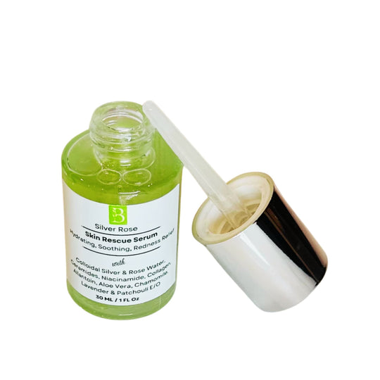 natural-organic redness and itch relief serum with niacinamide, collagen, allantoin, aloe vera, colloidal silver and rose water in eco friendly packaging, green bottle, white clean background representing clean skincare.