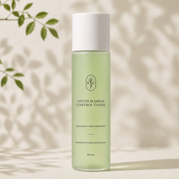 Toner for oily skin with Quora Noni and white willow bark in frosted green 120 mL bottle