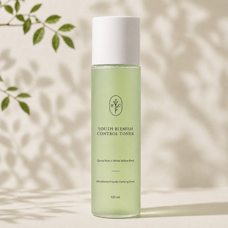 Toner for oily skin with Quora Noni and white willow bark in frosted green 120 mL bottle